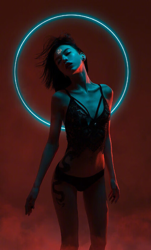 巴黎控制中场压缩对手反击空间,巴黎被逆转两次都是输谁