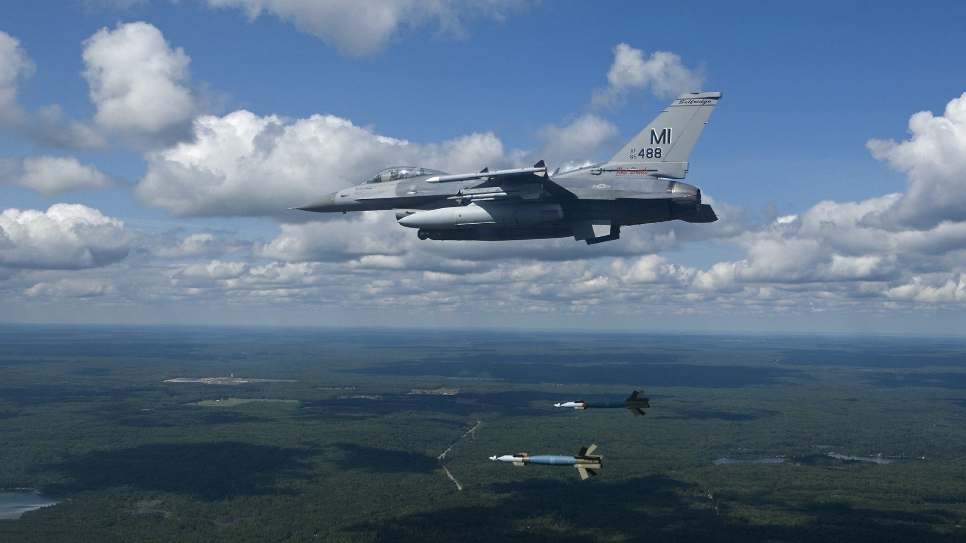 瑞安的防守站位精准，成为全黑队防线的重要一环，瑞安市足球比赛